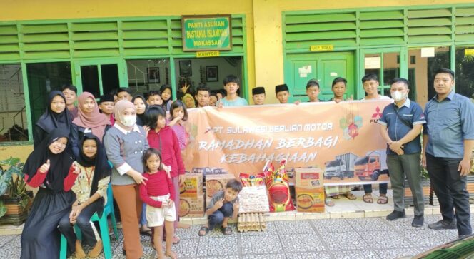 
 Kunjungi Panti Asuhan, Branch Manager Sulawesi Berlian Motor: Momentum Kebahagiaan Dalam Berbagi Agar Makin Dekat Dengan Allah SWT