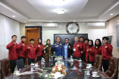 
 Walikota Makassar Lepas 18 Atlet Karate Porprov XVII Sinjai-Bulukumba